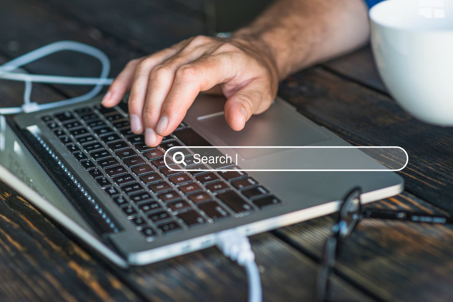 Local search results on a laptop